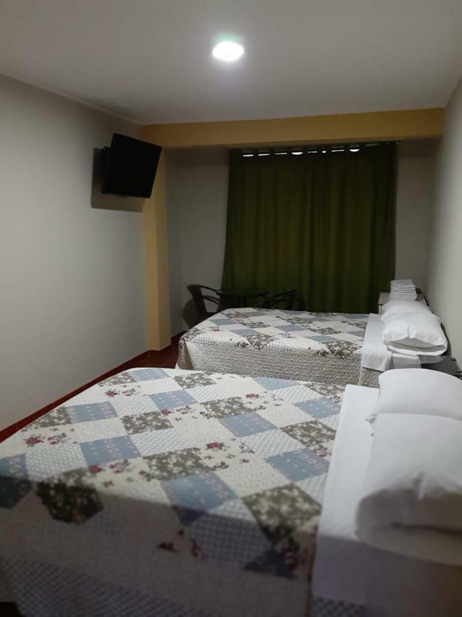 Hostal Caprichos Huacho Exteriör bild